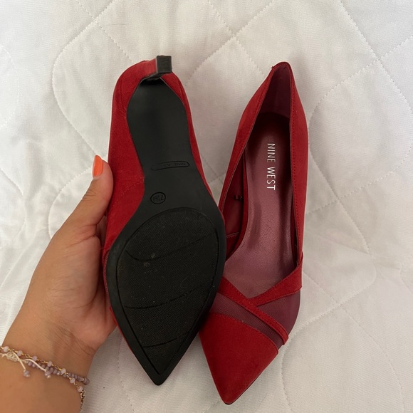 Red Pumps - Picture 3 of 3